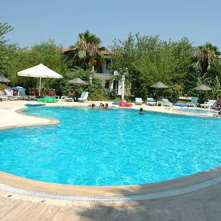 Hotel de apartamente Club Mel *